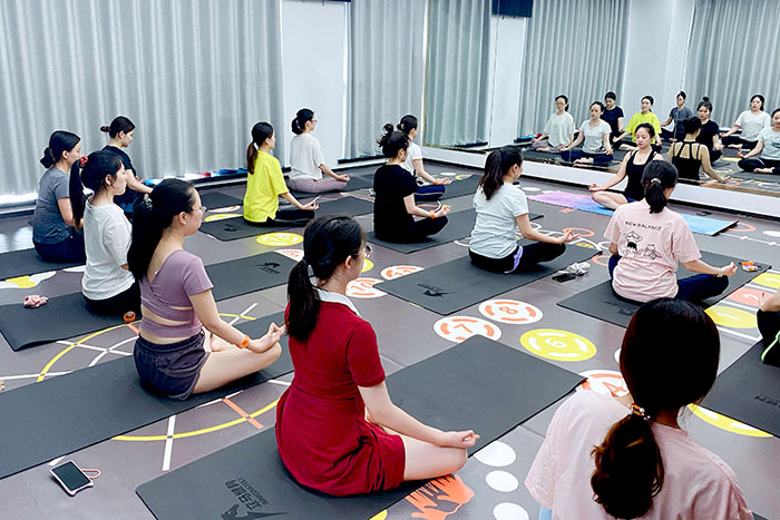 公司“瑜”悅身心，健康“伽”倍瑜伽培訓活動